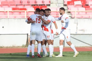 Revija golova i crvenih kartona na Čairu, Radnički srušio Javor i još je živ