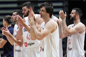TVITOVI - Zvezdaši oduševljeni, stigao ''beli Janis'', ali tek očekuju ''šlag na tortu''!