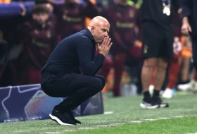 Novi udarac za Liverpul, defanzivac u autu do druge polovine decembra!