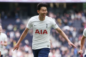 Son odlučio prijateljski meč Totenhema i Arsenala