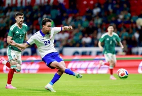 Srbija ili Hajduk Split? Za početak nam vratite dresove!