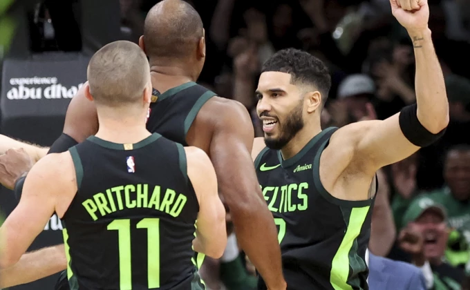 AP Photo/Mark Stockwell