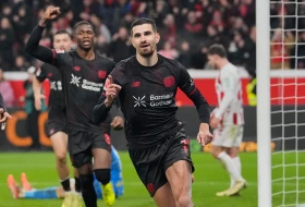 Bajer je ponovo živ - majstorija Terija i mirnoća Andriha srušile Keln u "Derbiju Rajne"