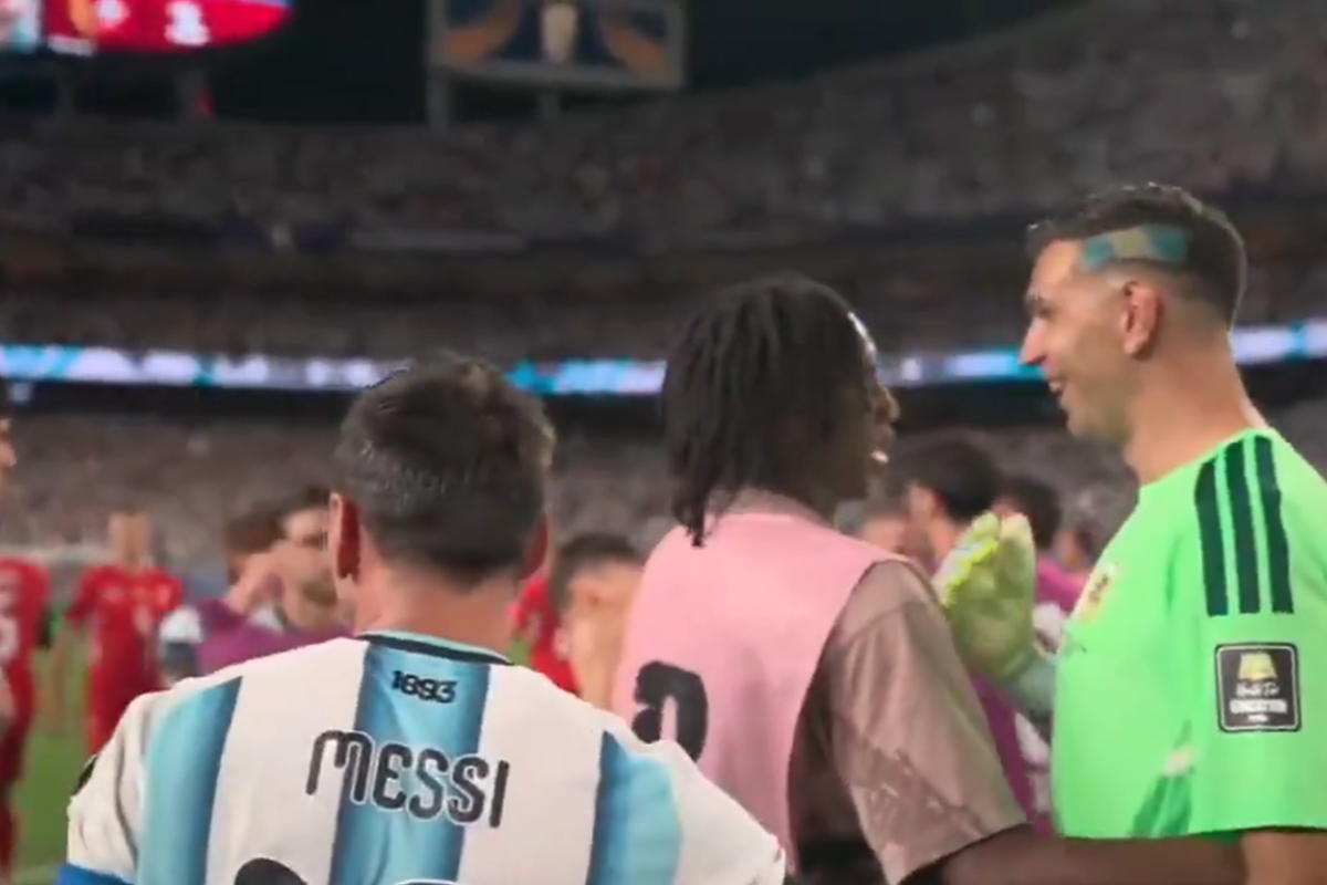 (VIDEO) Transfer koji je potvrđen na utakmici Mundijala, a niko do sada nije primetio