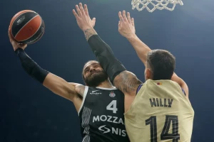 Vašington: "Čovek je dao onakav koš, možete samo da mu skinete kapu"