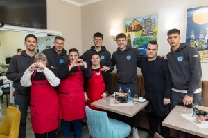 Fudbaleri Železničara obradovali korisnike "Zvuci srca" i "Neven" za Vaskrs