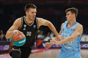 Dubai bez Alekse ispustio ''plus 19'', rusko finale u ''Areni''!