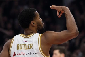 Batlerova "zlatna ruka" poništila Zvezdinu agoniju sa "penala", crveno-beli odbranili "Arenu" pred Doužerovim naletom