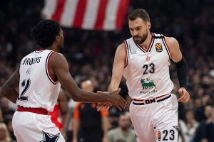 PAO srušen u Milanu, Armani slavi čudesnog Bruksa, pobede Valensije i Makabija