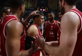 Armani prvi finalista prvenstva Italije - Sasari razbijen