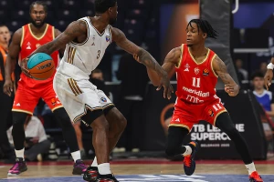 Veliki peh za Dubai u Atini - Bejkon polomio palac na treningu