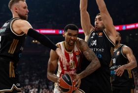 Zakucavanje Bolomboja potez kola u Evroligi, Tajrik "ukrao šou" sa dva poteza