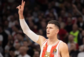 Ne da Neda! Savršena Zvezda u drugom poluvremenu potopila Efes!