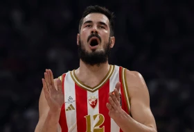 Kalinić i Izundu nastavili obračun sa navijačima, Davidovac smirivao situaciju!
