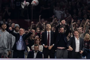 TVITOVI - Evo kome se zahvaljuju navijači Zvezde!