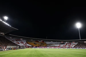 UŽIVO - Minut ćutanja, spektakularna koreografija, pa šok na Marakani