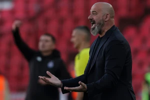 UŽIVO - Eraković gura Zvezdu ka tituli