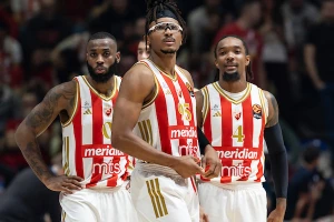 Moneke oseća stid zbog saigrača: "Nemamo poverenje jedni u druge"