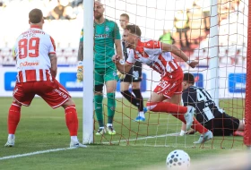 POLUVREME - Kada je Katai u modu, Zvezda vodi u derbiju u hodu