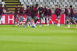 Fudbaleri Liverpula izašli na zagrevanje - evo kako su dočekani!