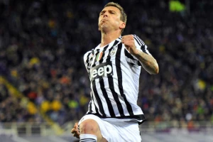 Mandžukić ostaje!