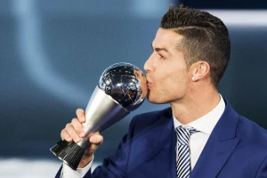 Ronaldo, najbolji si na svetu, ali kolege misle drugačije!