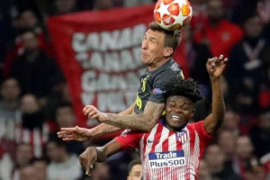 "Jorgandžijama" vezane ruke, Italijani će na kraju odneti pobedu ispred Engleza?!