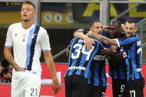 Derbi Italije - U Interu uzdah olakšanja, Sari sa "lažnom devetkom"!