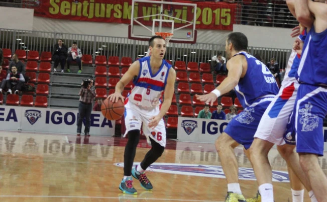 aba-liga.com/Igokea/NenadVuruna