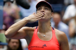 Kerber završava godinu na vrhu WTA liste