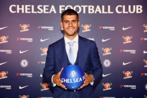 Morata u plavom!