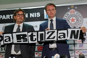Ljubavi tu ima, Andrea!
