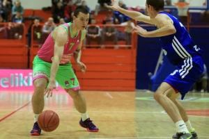 KAKAV PEH - Zvezdin "biser" pokidao ligamente kolena!