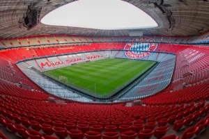 "Alijanc Arena" na novom dresu Bajerna!
