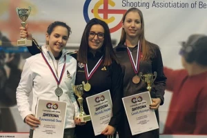 Andrea Arsović nastavila dominaciju!