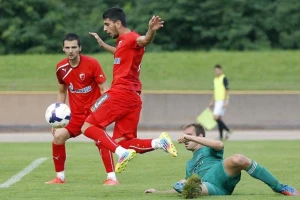 Zvezda - Avramovski srećan zbog gola, Gogić zbog kapitenske trake...