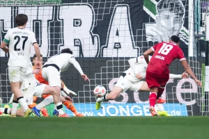 Borusiju poterao baksuz, Štutgart ubedljiv u Menhengladbahu!