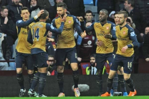 Arsenal lagano do vrha na "Vila parku"