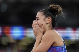 Suze radosnice Adriane Vilagoš! Izvanredan hitac za finale Svetskog prvenstva!