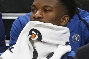 NBA glasine: Kavsi prave duboke rezove, Kokoškov pronašao pleja, šta će biti sa Batlerom?