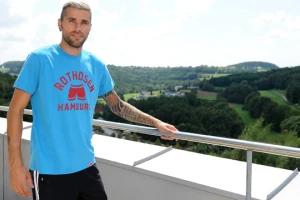 Behrami iz Napolija u Hamburg!