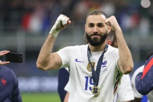 Benzema ne mora da brine, podrška s vrha za napadača