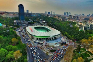 Neredi na otvaranju novog stadiona Bešiktaša!