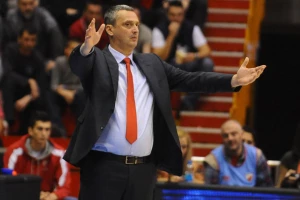 Šta je to uspeo Radonjić, kakva je Zvezdina odbrana i koje to prezime garantuje da si dobar (TVITOVI)
