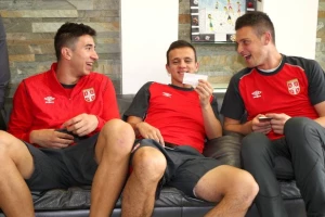 Grujiću 'lovorike' pred "večiti derbi"