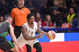 Olimpija slavila posle katastrofalnog drugog poluvremena Partizana!