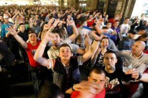 "Delije" napale BB Bojse u Skoplju!