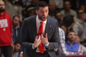 Bledo izdanje šampiona, Zvezdini navijači "čupaju kosu"! (TVITOVI)