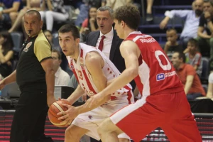 Koliko igrača je ostalo u KK Crvena zvezda?