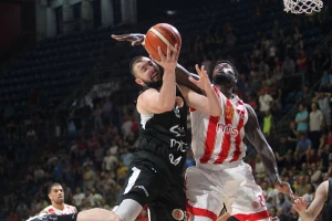 Olimpijakos kupuje i u Zvezdi i u Partizanu?